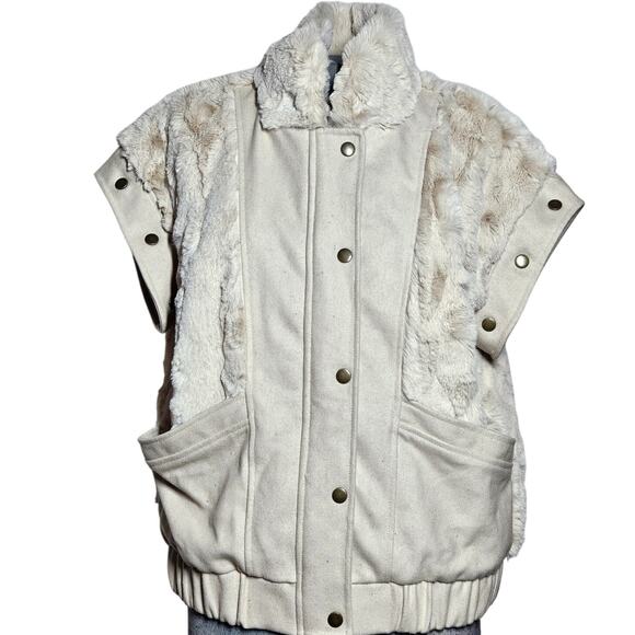 saltwater LUXE Jackets & Blazers - Saltwater Luxe Cream Flux Vegan Fur Jacket Size Small